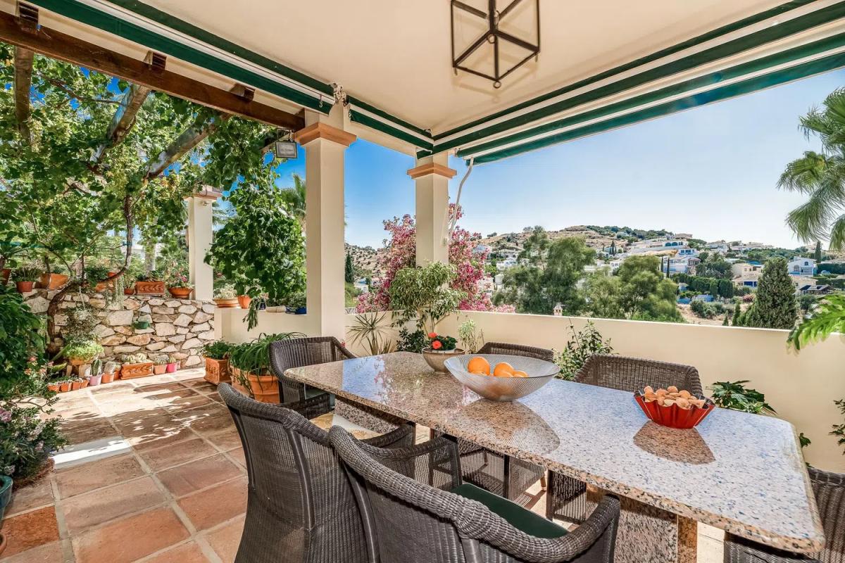 Sprzedaż niezależnego domku jednorodzinnego w Barrio Hipódromo-Cerrado del Águila, Mijas photo 2