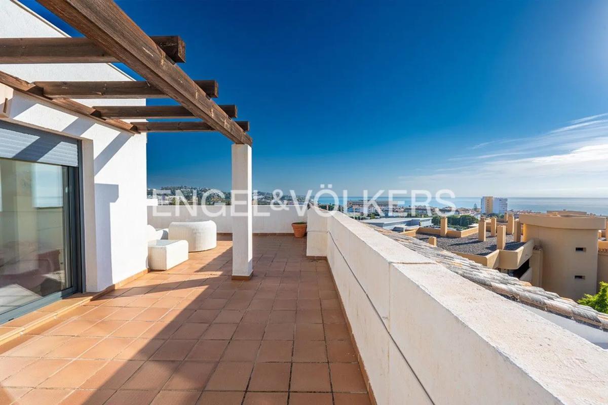 Venta de ático en Barrio La Cala de Mijas, Mijas photo 1