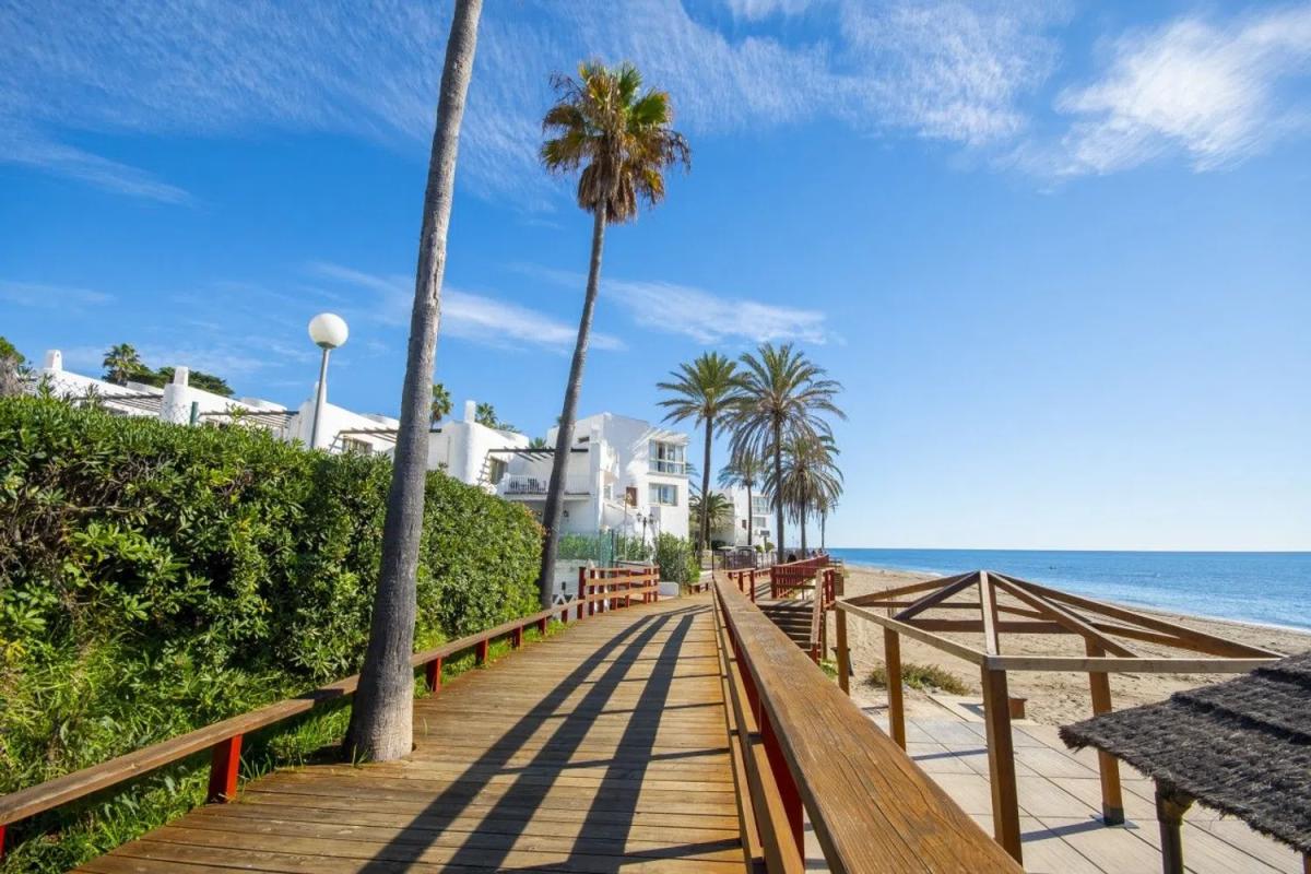 Venta de chalet independiente en Avenida Carmen Werner, Mijas
 photo 3