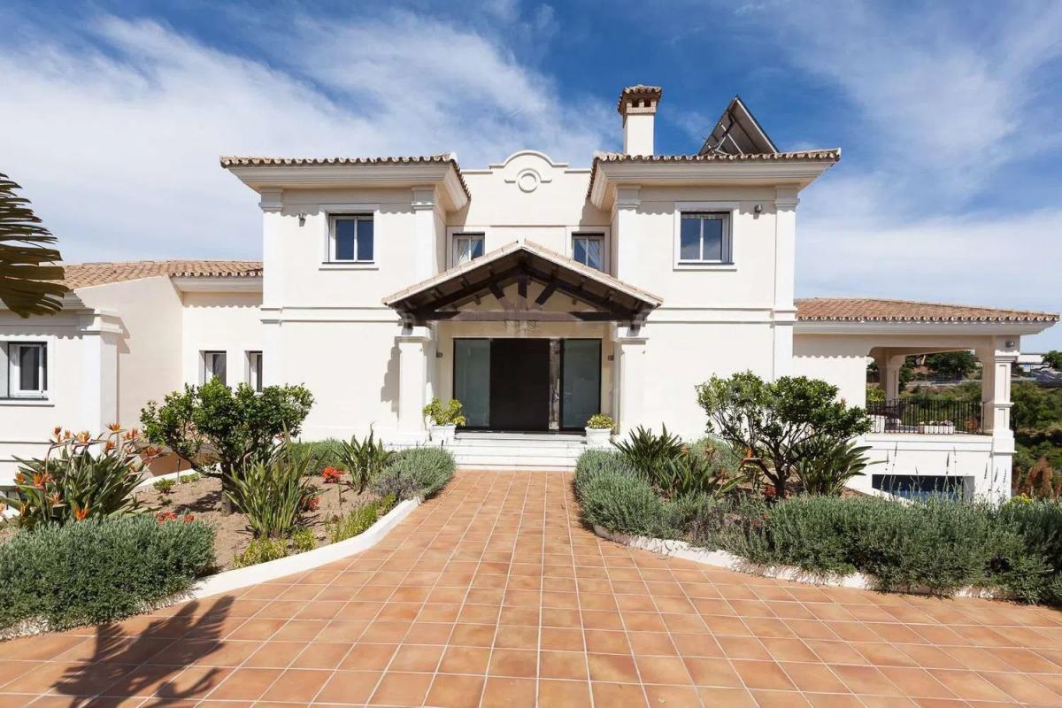 Sale of independent chalet in Calle València, Ojén
photo 1