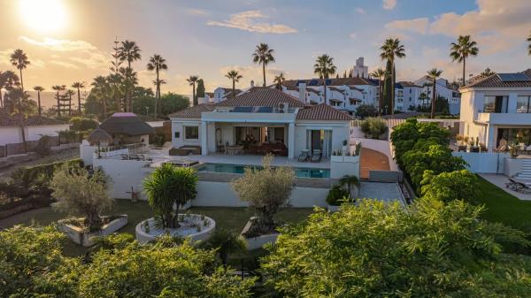 Коттедж на продажу в Barrio Mijas Golf, Михас photo 1