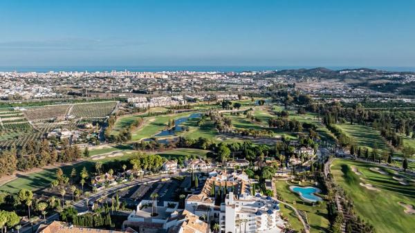 Коттедж на продажу в Barrio Mijas Golf, Михас thumbnail 1