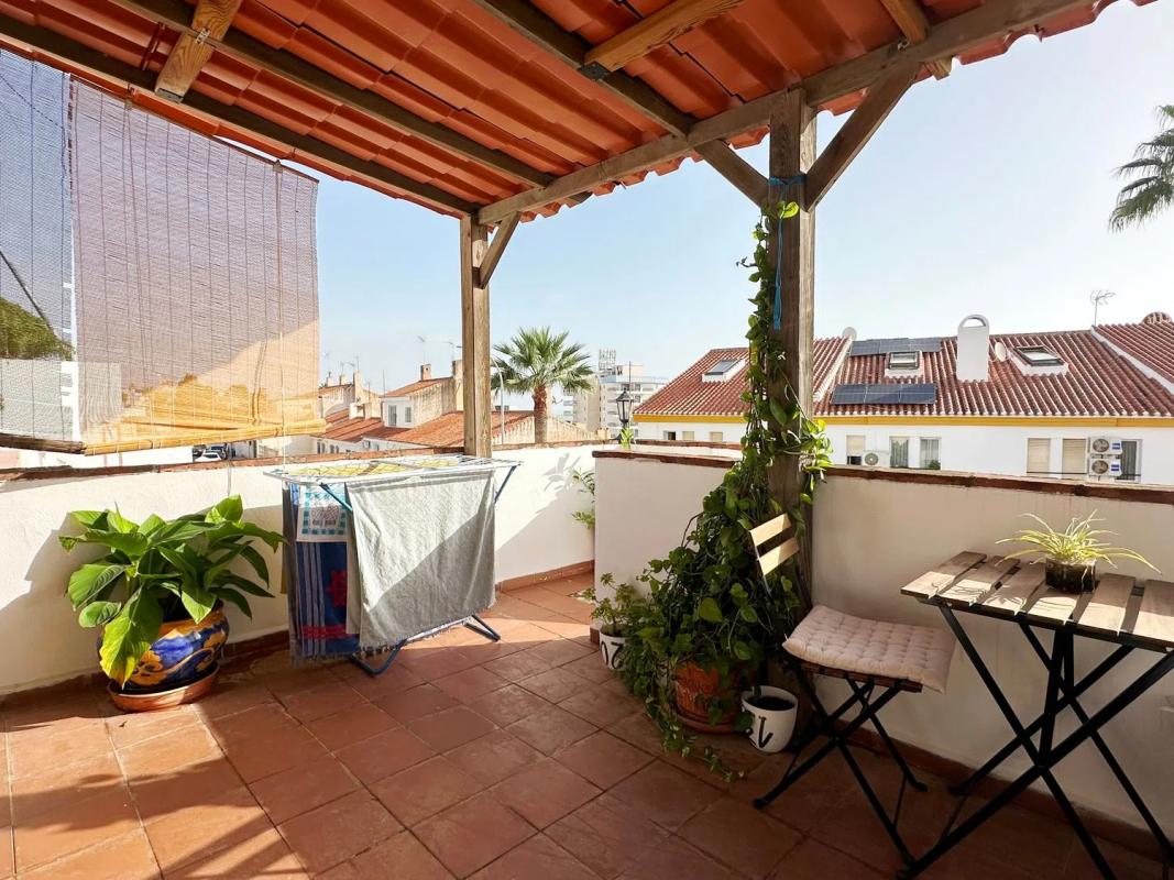 Sale of independent chalet in Calle de la Cornisa, 17, Torremolinos
photo 1