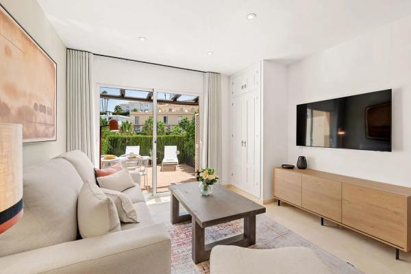 Chalet independiente en venta en Urbanización Marina del Sol, Mijas photo 1