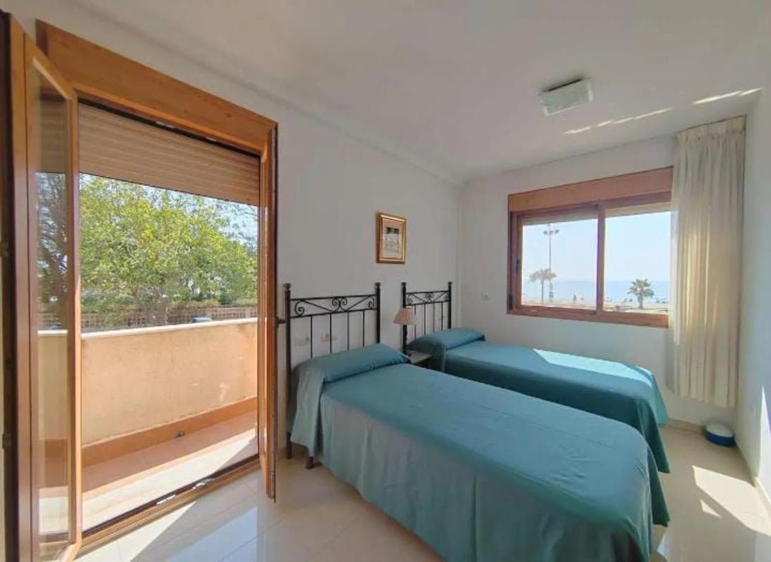 Venta de chalet independiente en Calle Quilla, Torre del Mar
photo 1
