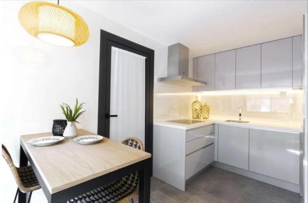 Piso en venta en  Calle Monte Miramar, 34, Málaga photo 4