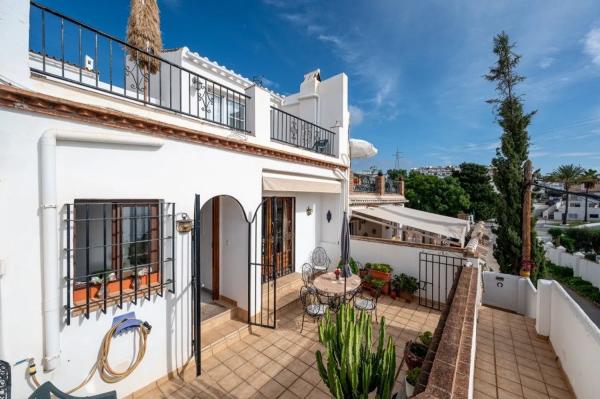 Wolnostojąca willa na sprzedaż w Almijara, Nerja photo 1