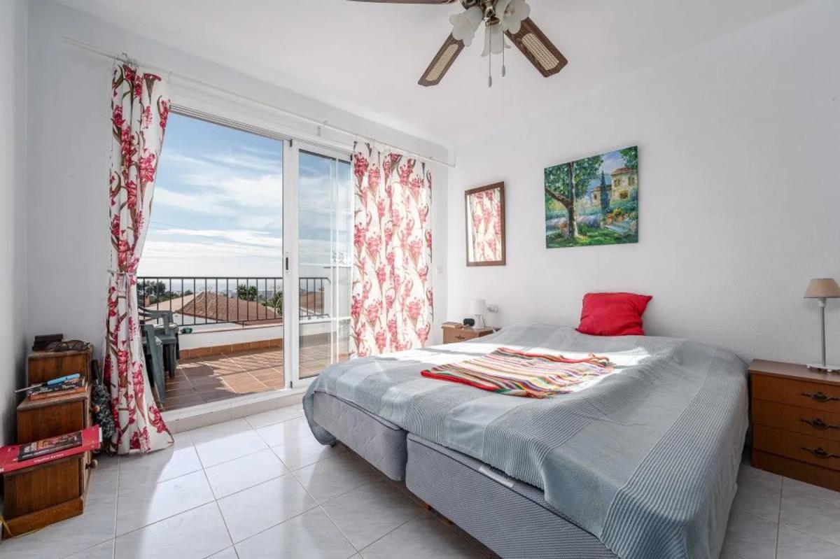 Sprzedaż niezależnego domku jednorodzinnego w  Almijara, Nerja photo 3