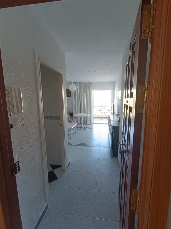 Продажа квартиры на Calle Decano Higueras del Castillo, 2, Торремолинос
photo 2