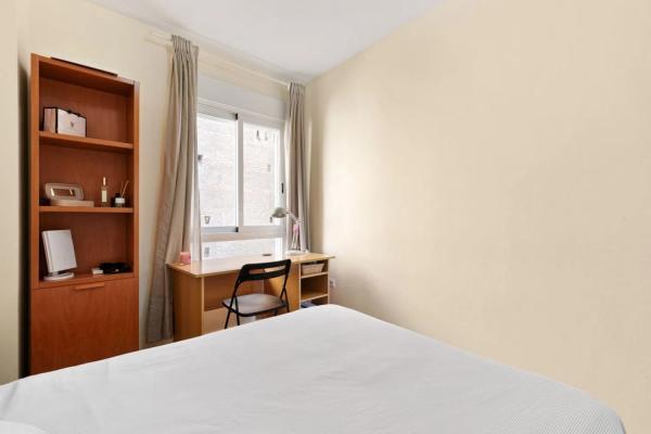 Продажа квартиры в  Barrio La Goleta - San Felipe Neri, Малага photo 4