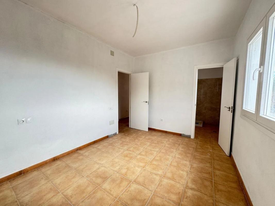 Продажа отдельного шале в , Кольменар photo 4