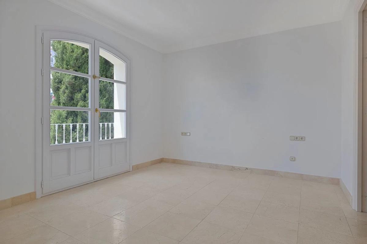 Продажа отдельного шале в La Perla de la Heredia s/n, Бенахавис photo 5