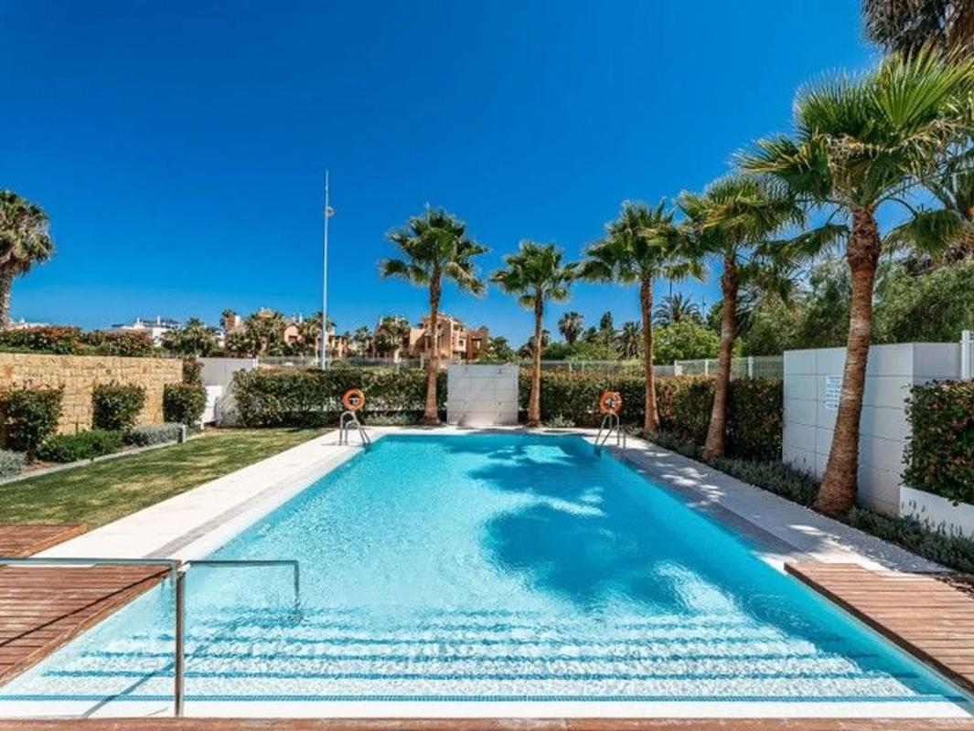 Sale of apartment in Avenida del Mediterráneo, 47, Marbella
 photo 2