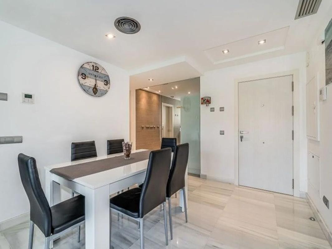 Sale of apartment in Avenida del Mediterráneo, 47, Marbella
 photo 3
