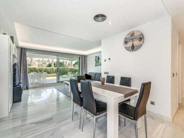 Mieszkanie na sprzedaż w  Avenida del Mediterráneo, 47, Marbella photo 4