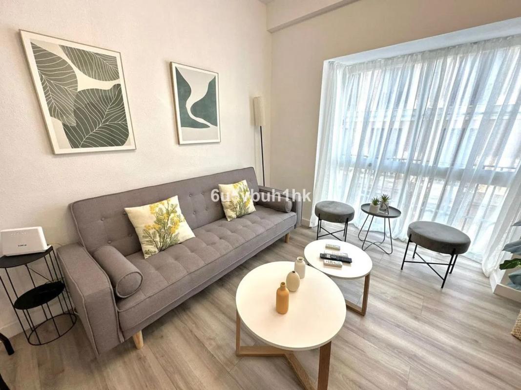 Продажа квартиры на Calle dos Aceras, Малага
photo 2