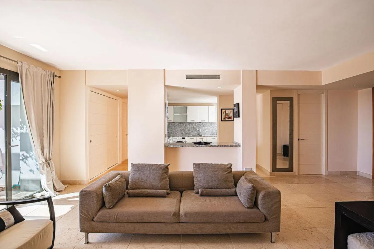 Venta de piso en Urbanización Los Flamingos s/n, Benahavís
 photo 3