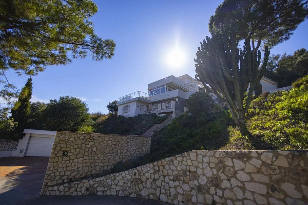 Sprzedaż niezależnego domku jednorodzinnego w Avenida Aguila Coronada, Mijas photo 1