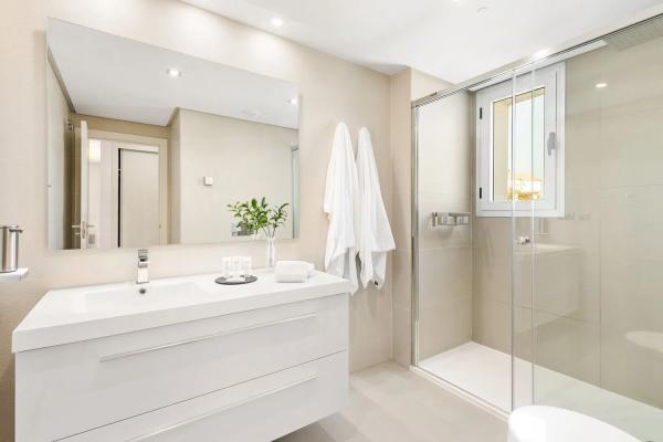 Penthouse for sale in  Jade beach, Marbella photo 3