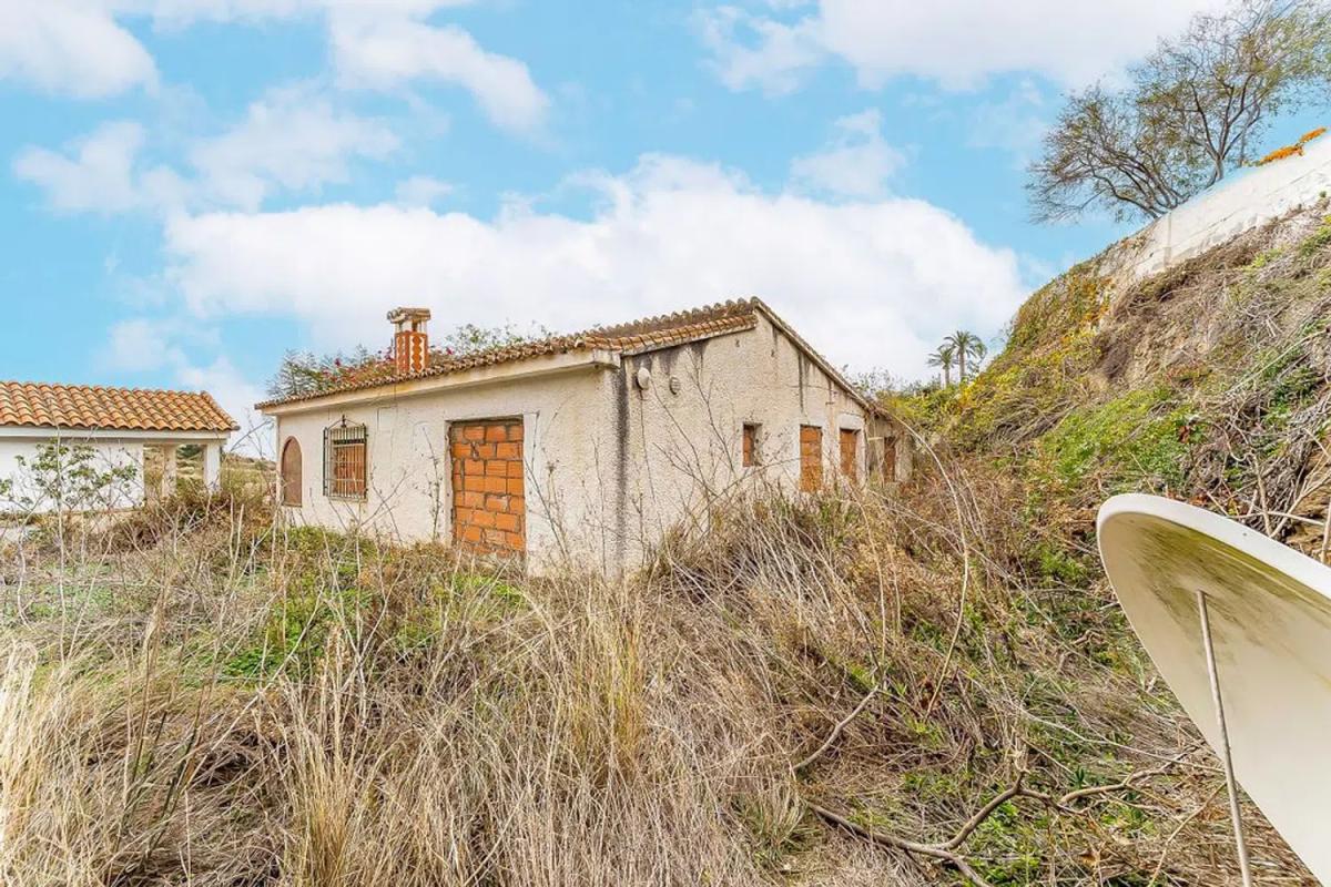 Sale of independent chalet in Urbanizacion Chalet Peñoncillo, Torrox
photo 1