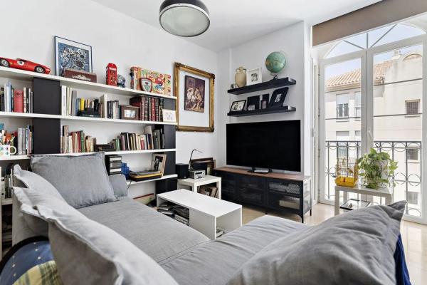 Продажа квартиры в  Calle Parras, Малага photo 1