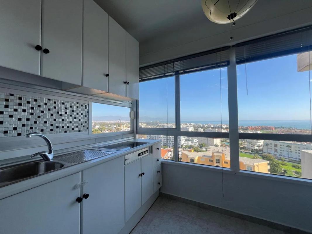 Venta de piso en Calle la Colina, Torremolinos
photo 3