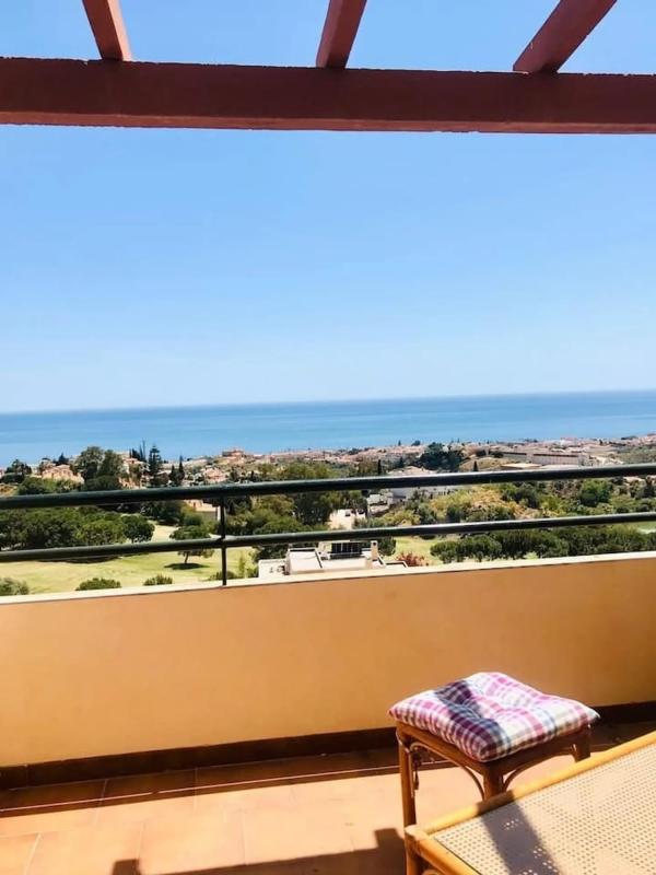 Penthouse sale in Calle AÑORETA, Rincón de la Victoria photo 2