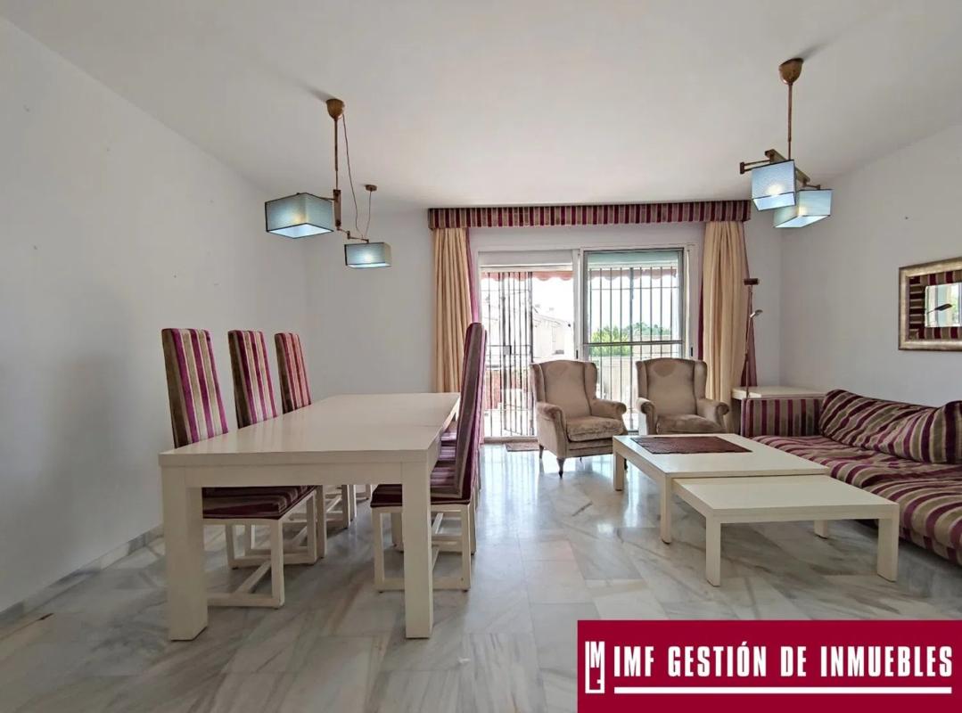 Venta de chalet independiente en Calle Barbados, 2, Rincón de la Victoria
photo 2