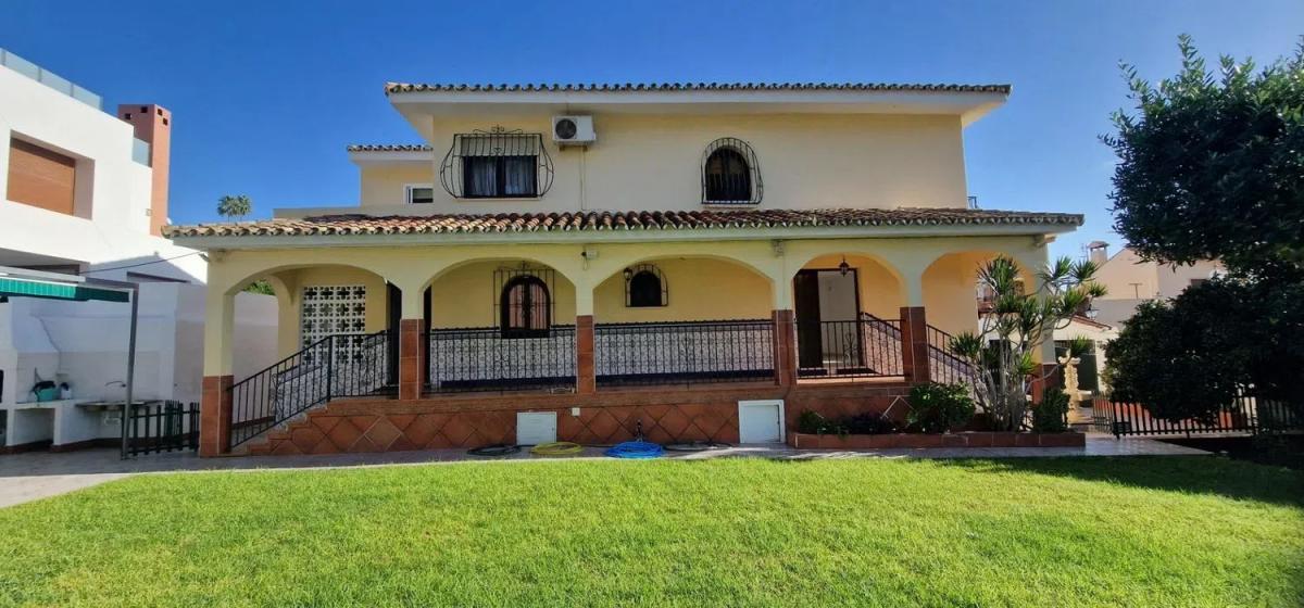 Venta de chalet independiente en Calle Zorzales, Mijas
photo 1