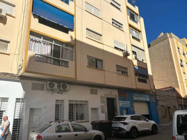 Piso en venta en  Calle Venegas, Málaga photo 2