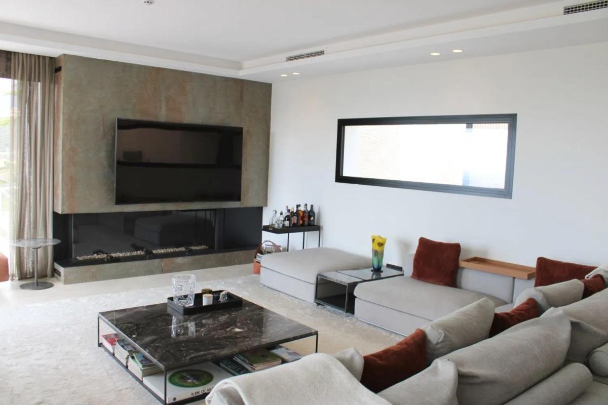 Sale of independent chalet in Barrio El Rosario-Ricmar, Marbella
 photo 3