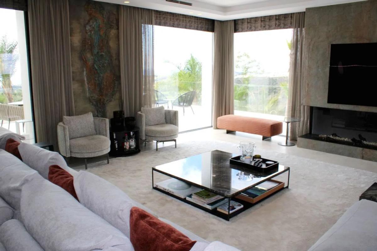 Sale of independent chalet in Barrio El Rosario-Ricmar, Marbella
 photo 4