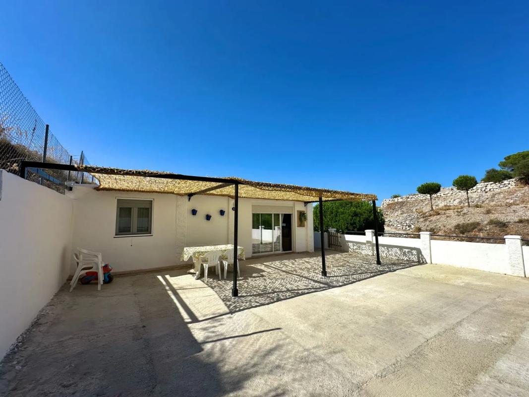 Venta de chalet independiente en Calle Benahavís, Alhaurín de la Torre
photo 1