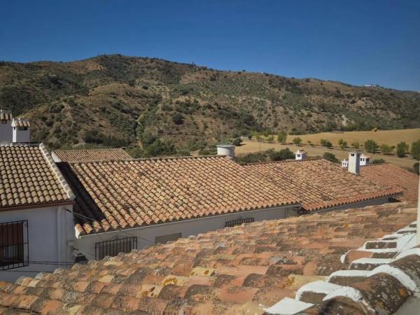 Chalet independiente en venta en , Riogordo photo 1
