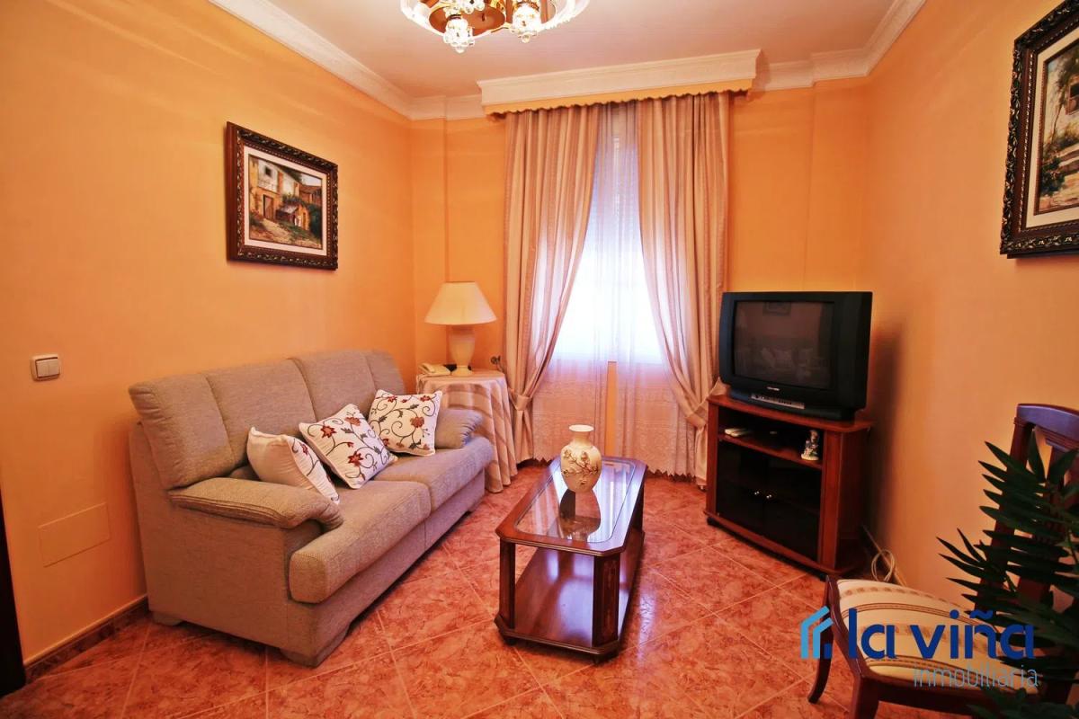 Chalet pareado, Humilladero
photo 1