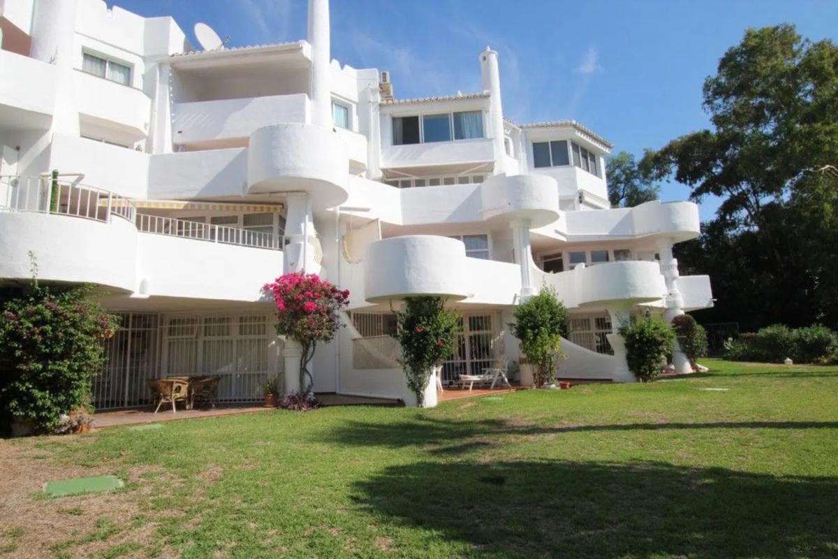 Venta de duplex en Barrio Sitio de Calahonda, Mijas photo 2