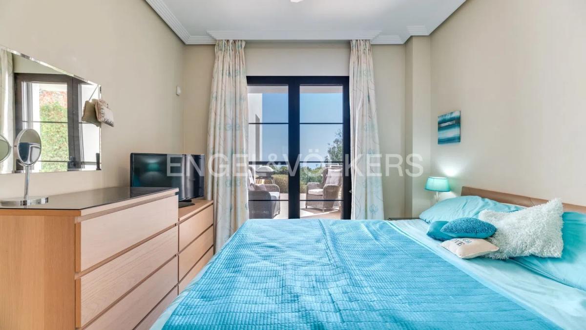 Venta de piso en Calle Los Arqueros, Benahavís
photo 5