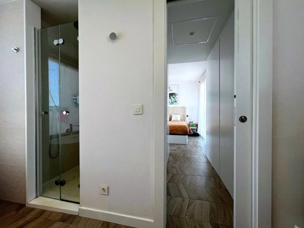 Sale of independent chalet in Calle Artola Golf s/n, Marbella
photo 5