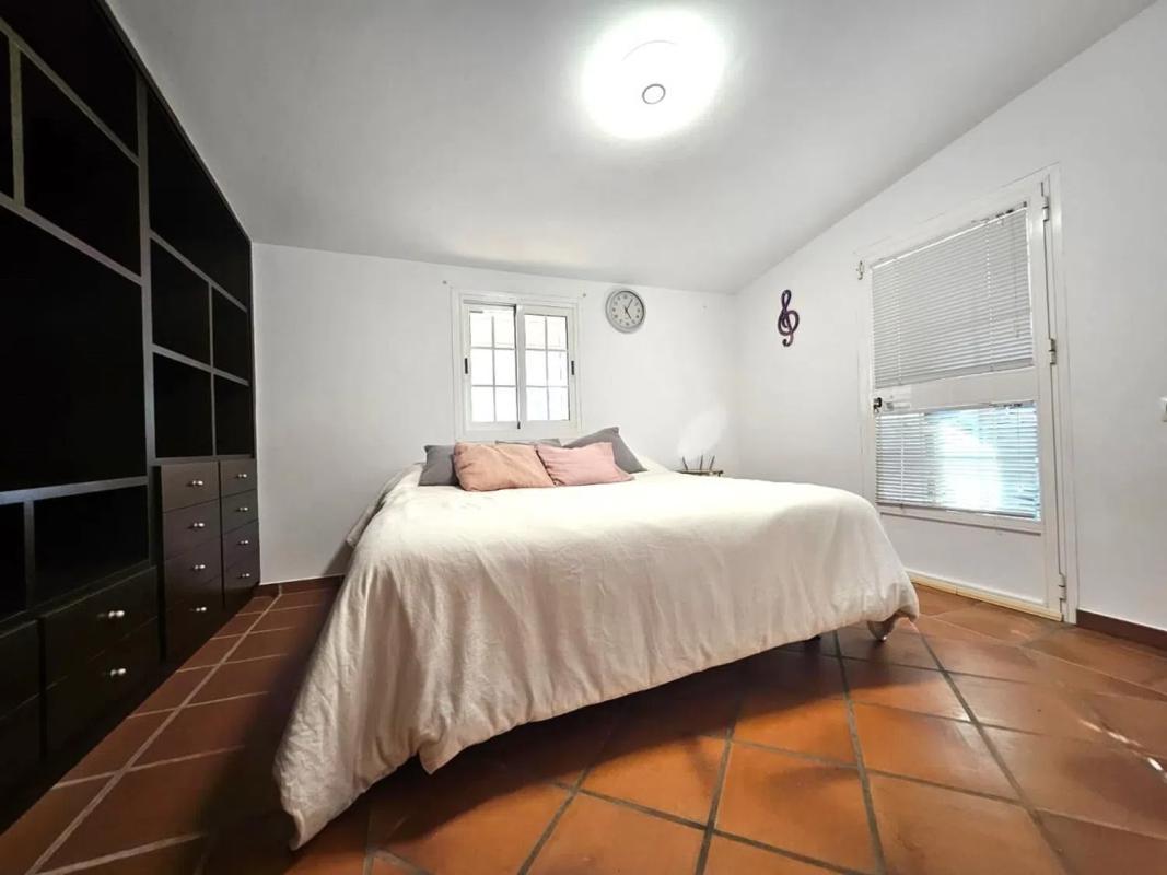Sale of independent chalet in Calle Ronda, Casares
photo 5
