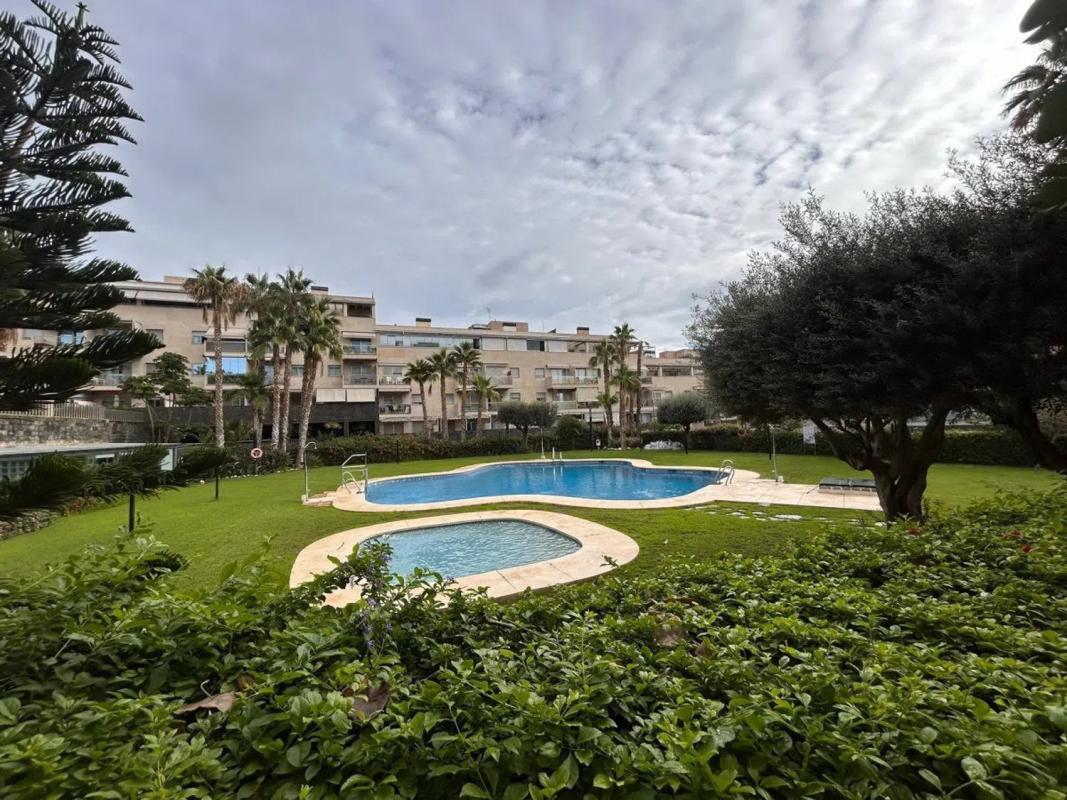 Venta de piso en Calle Angel Carazo Gomez, Torremolinos
photo 1