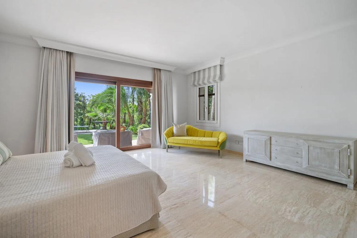 Sale of independent chalet in Alto paraiso alto s/n, Benahavís
photo 5