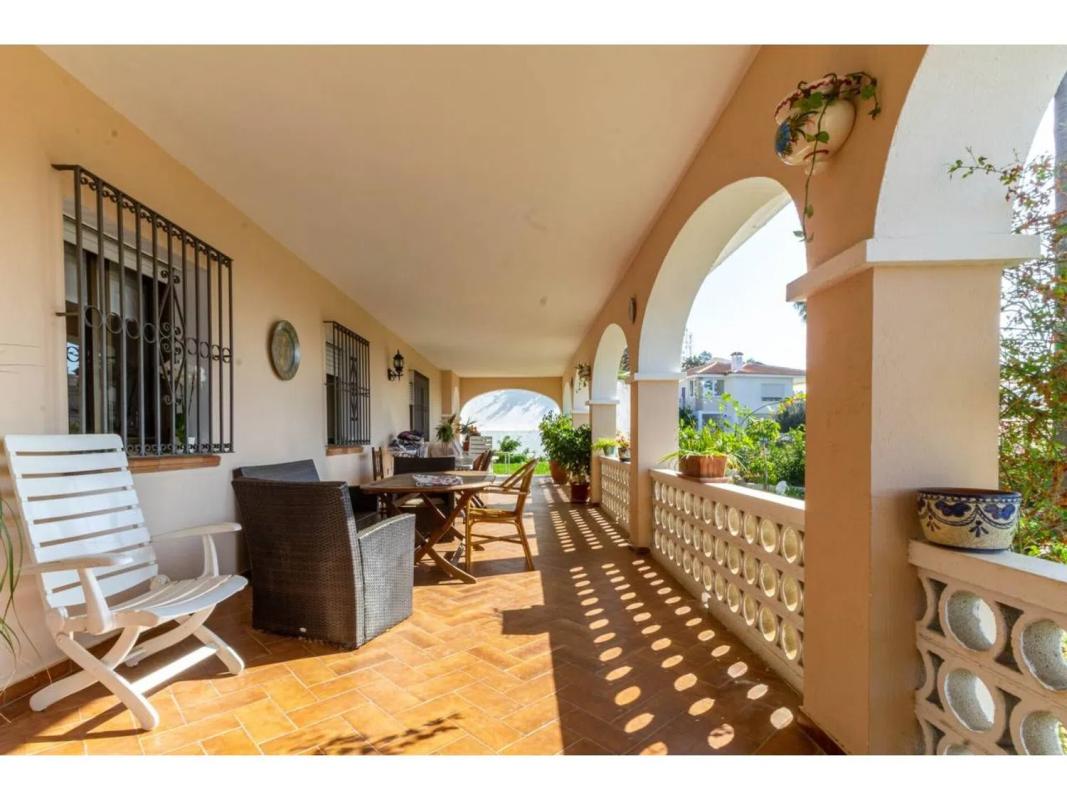 Продажа отдельного шале в  Calle Castilla, Ринкон-де-ла-Виктория photo 3