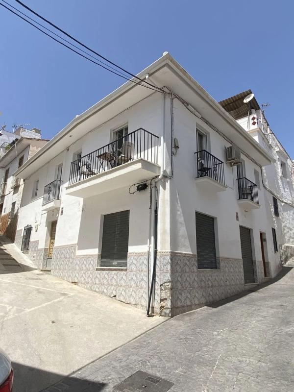 Chalet adosado, Guaro
photo 1