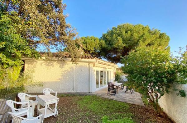 Detached villa for sale in  Barrio El Rosario-Ricmar, Marbella photo 2