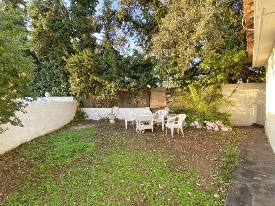 Sale of independent chalet in Barrio El Rosario-Ricmar, Marbella
 photo 5