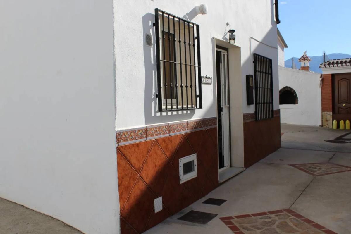 Casa independiente en La Muela, Periana
photo 1