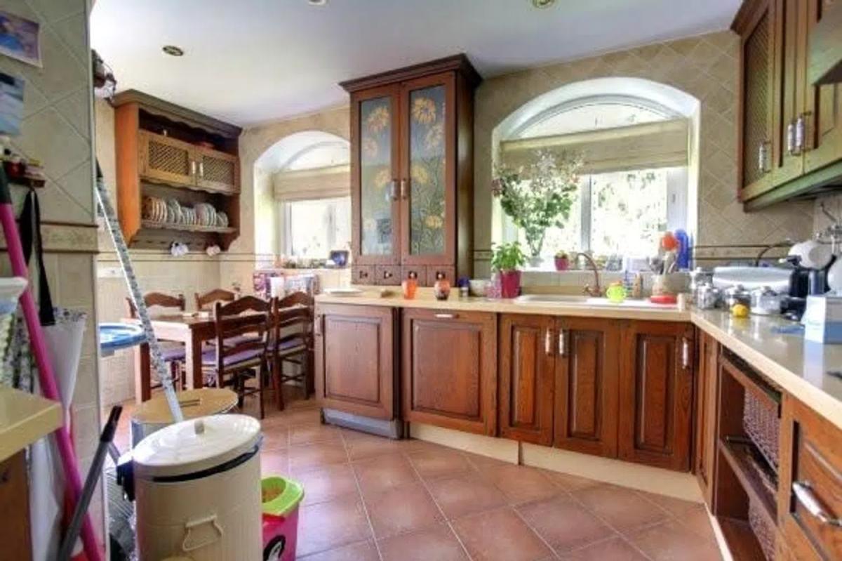 Sale of independent chalet in Calle del Viñedo, 3, Estepona
photo 5