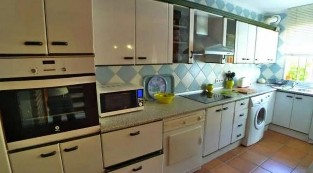 Продажа отдельного шале в Avda Pescia - Ctra de Frigiliana, Нерха photo 3
