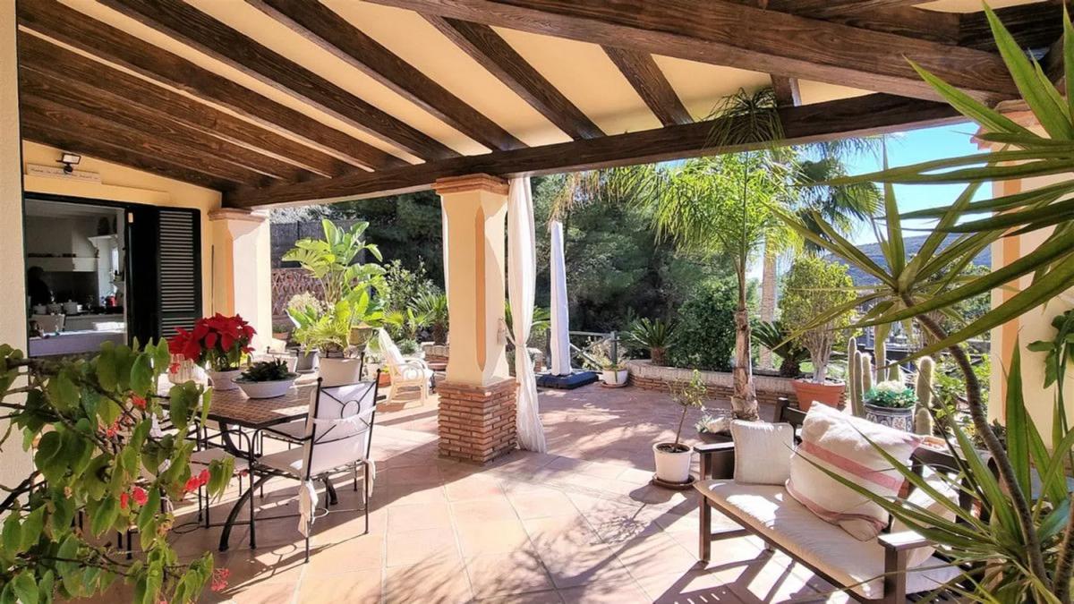 Venta de chalet independiente en Vía, Benahavís
photo 4