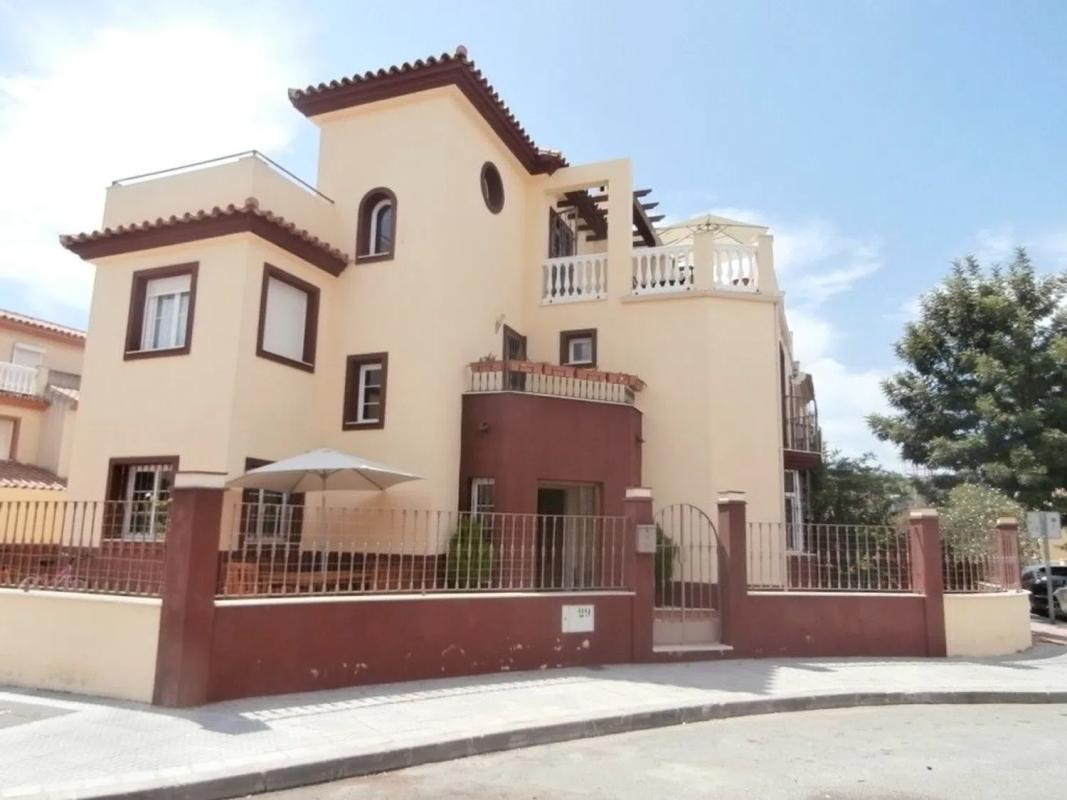 Chalet adosado, Almayate Bajo
photo 1